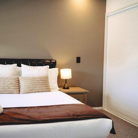 Cbd Contemporary Comfort Townhouse 2 Bed 2Bath 基督城 外观 照片