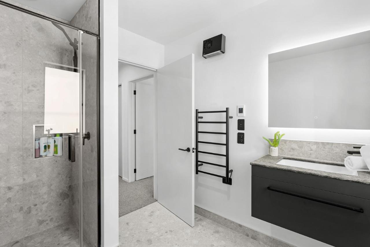 Cbd Contemporary Comfort Townhouse 2 Bed 2Bath 基督城 外观 照片