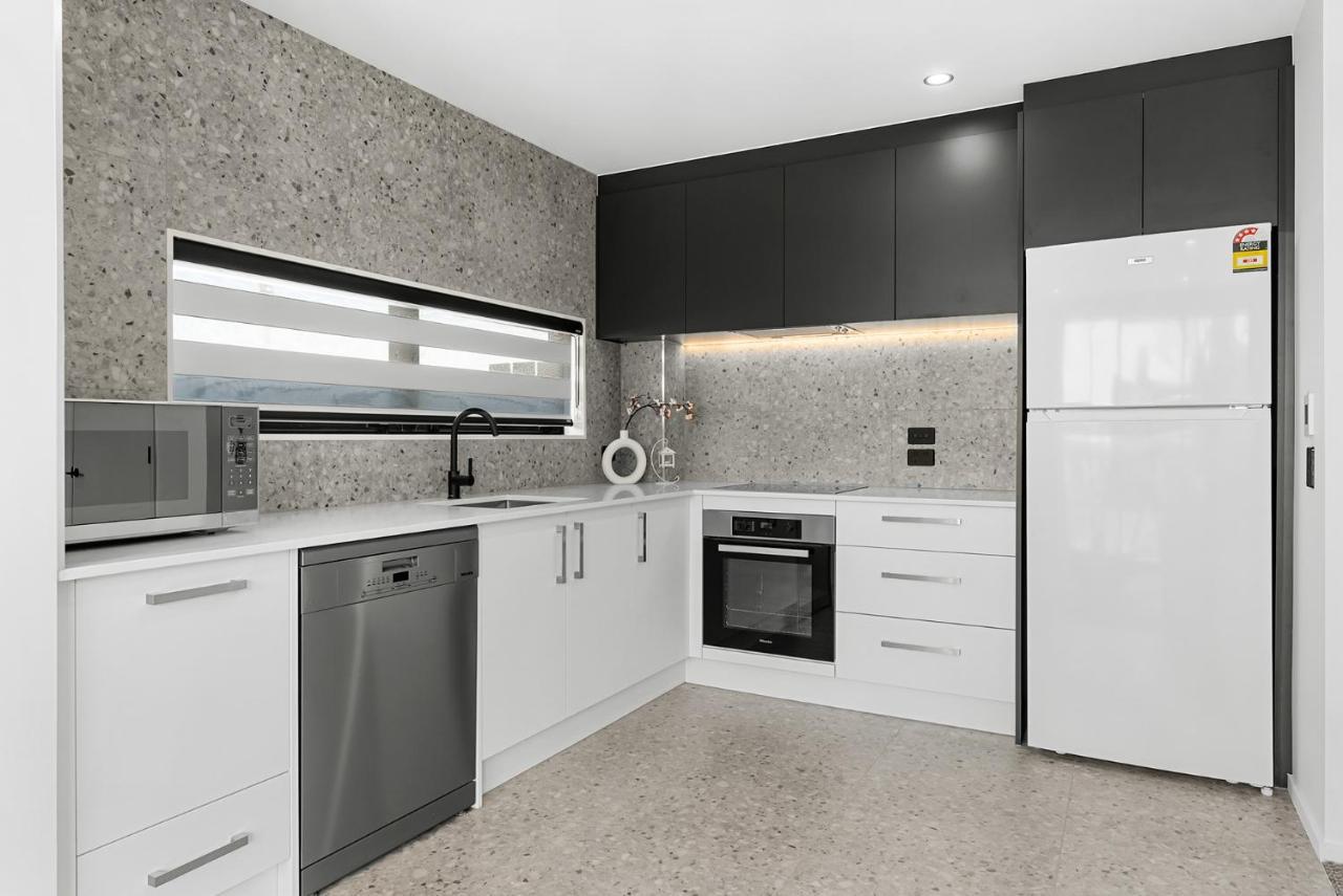 Cbd Contemporary Comfort Townhouse 2 Bed 2Bath 基督城 外观 照片