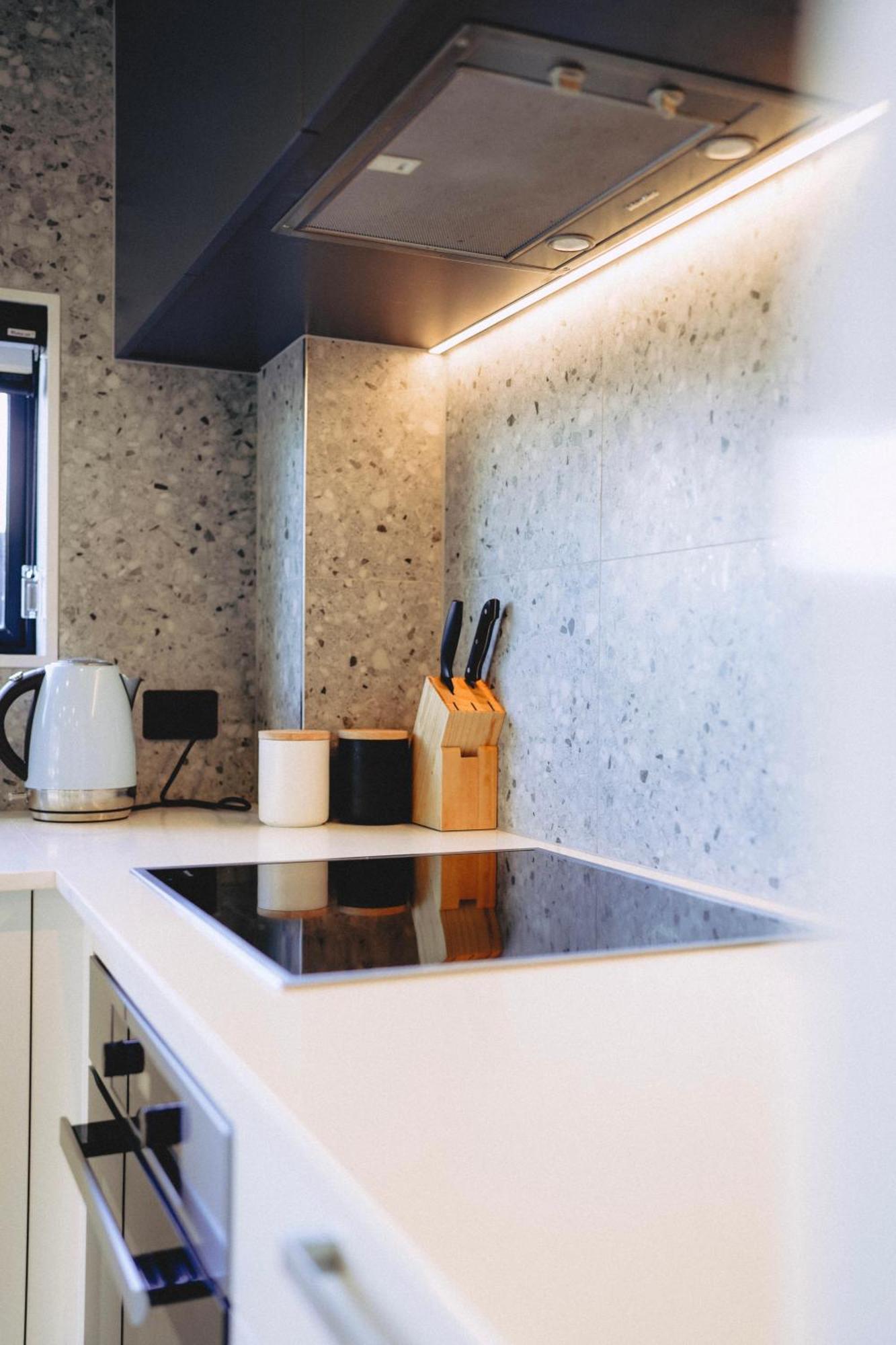 Cbd Contemporary Comfort Townhouse 2 Bed 2Bath 基督城 外观 照片