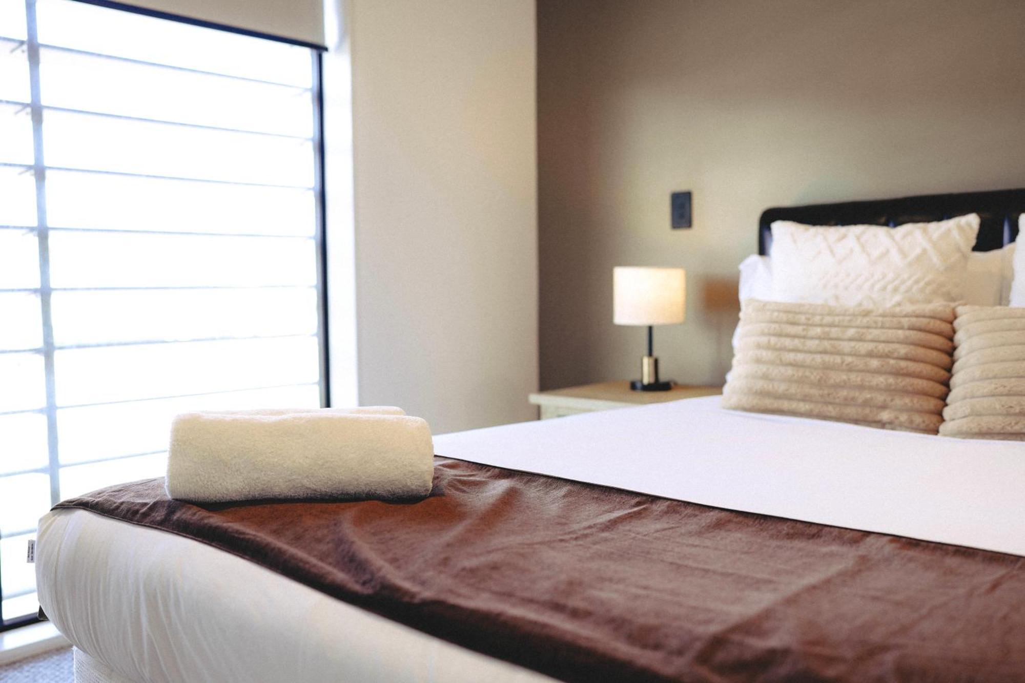 Cbd Contemporary Comfort Townhouse 2 Bed 2Bath 基督城 外观 照片